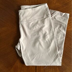 BuffBunny Hush Cropped Leggings